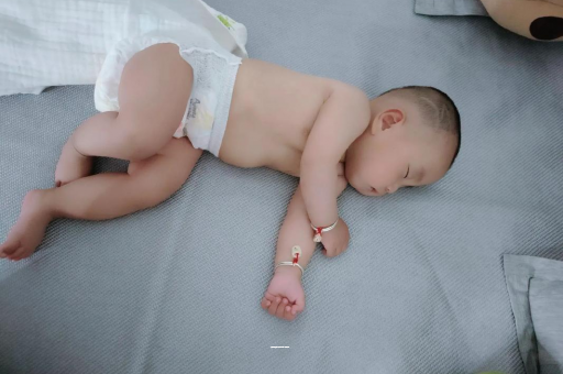 石狮五个月宝宝体重